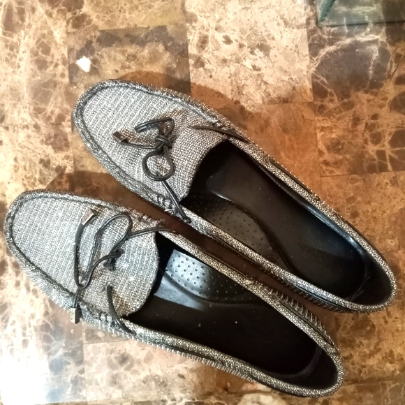 Michael Kors Flats - Picture 1 of 2